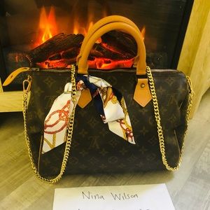 Authentic Louis Vuitton speedy 30 handbag purse